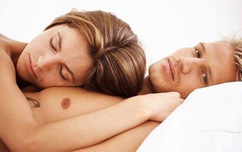 Nhiều cặp vợ chồng phải "nhịn sex" vì quá bận