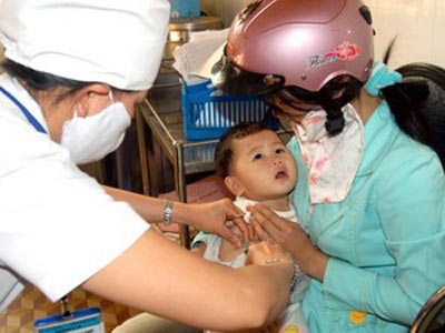 Bộ Y tế ban hành chỉ thị về tăng cường an toàn tiêm chủng